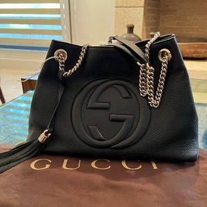 GUCCI Soho Bag with tassel. In Black Pebbled Leather. NWT.
